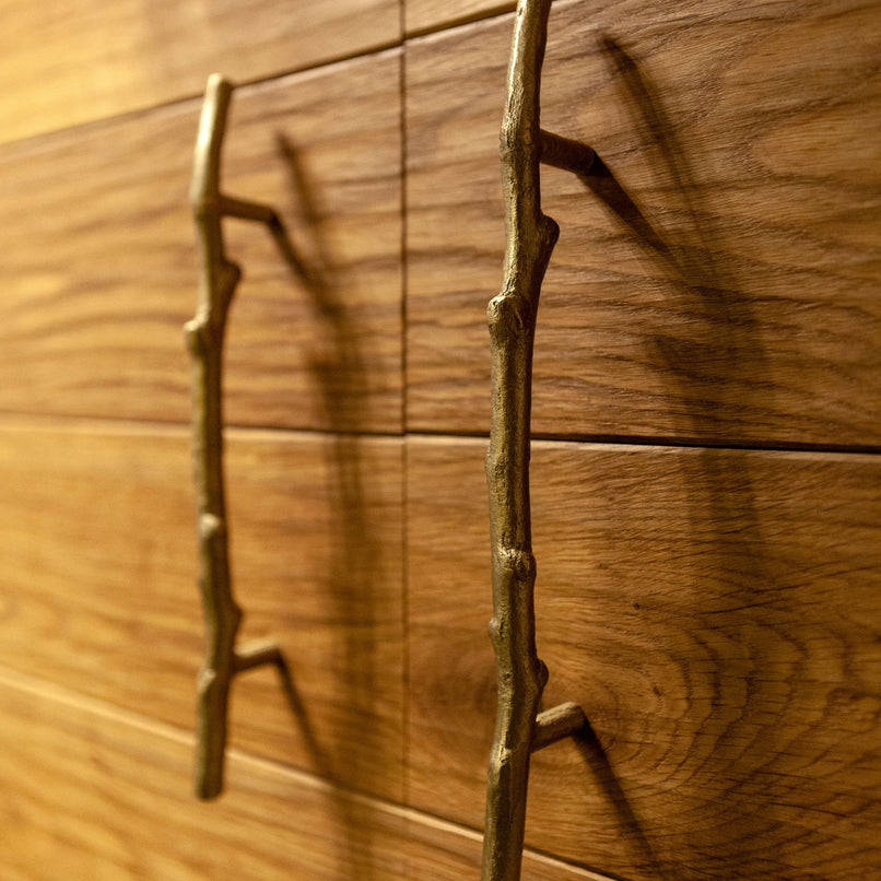 Chalet Forage – branch brass knob