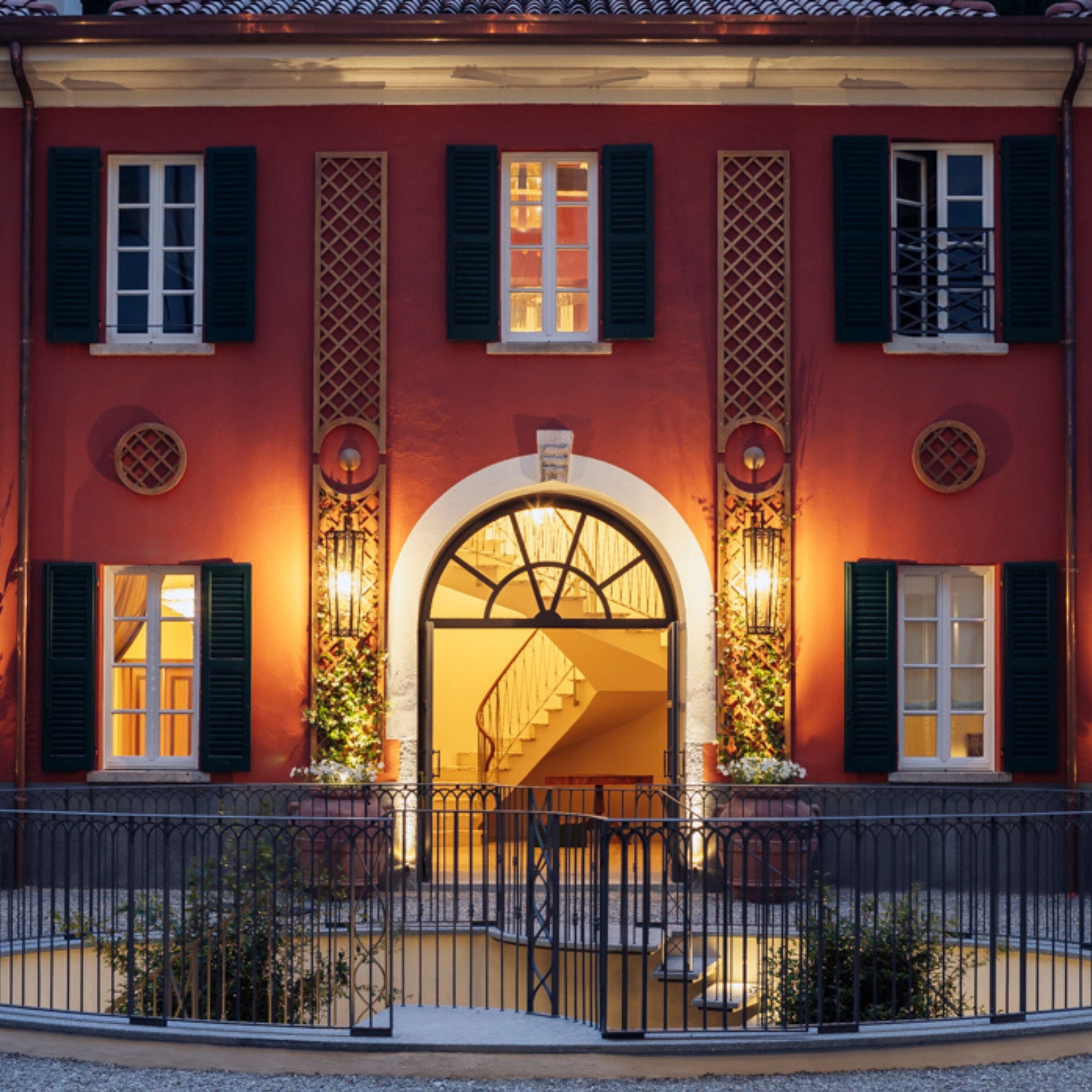 Autumn in Florence: stories of light, details, and design