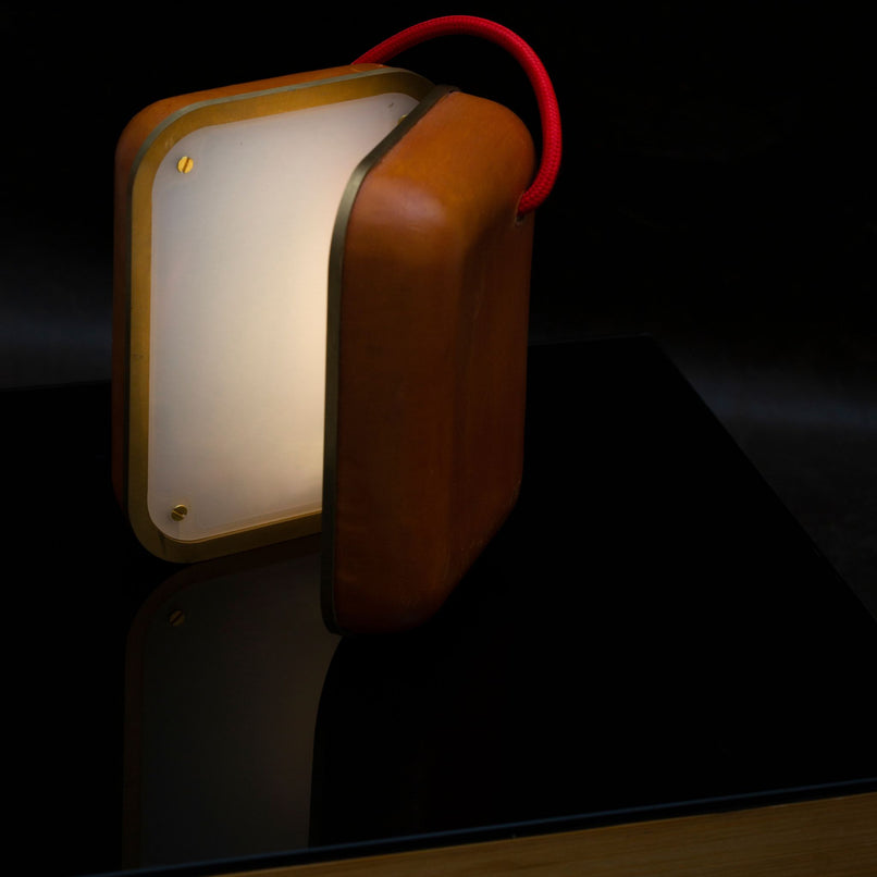 Armor trippy wireless table lamp