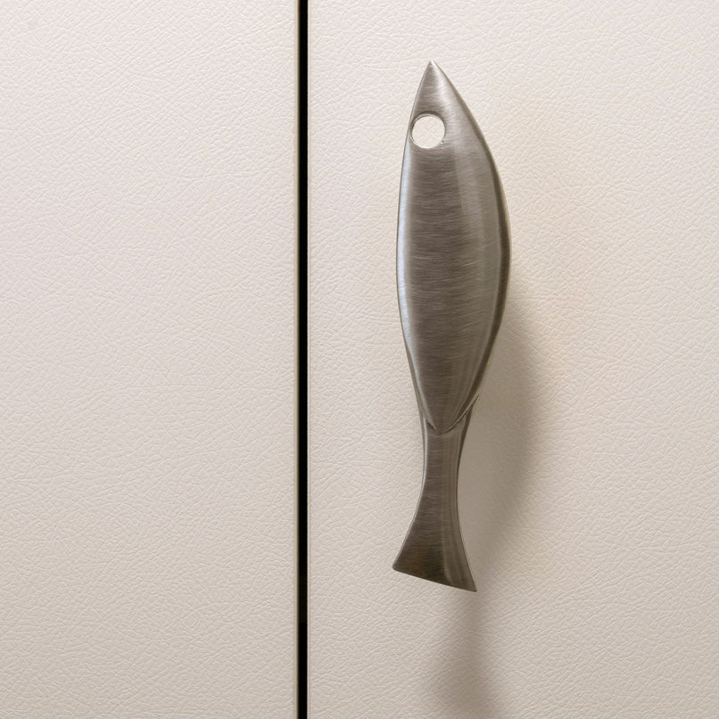 Oceano brass simple fish knob