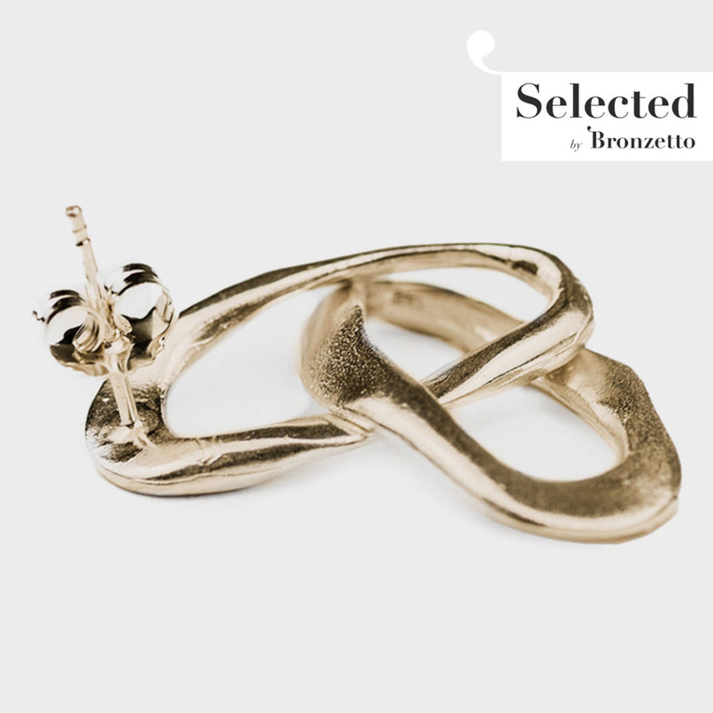 Enchanted double ovals brass earrings by Flor Rubaja