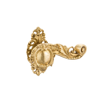 This brass door handle is designed with a delicate leaf motif, providing a nature-inspired aesthetic. The handle has a smooth, rounded shape, comfortable to grip, and sturdy to the touch. The leaf detailing is subtly raised, creating a textured feel along the handle’s surface, with veins of the leaves finely etched to give a tactile impression of natural leaves. Its warm, golden tone has a slight sheen, catching the light gently and adding an elegant touch to doors in various styles of interiors.