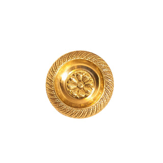 Novecento Edimburgo Brass Knob: A simple circular brass knob, perfect for adding timeless elegance to your décor.