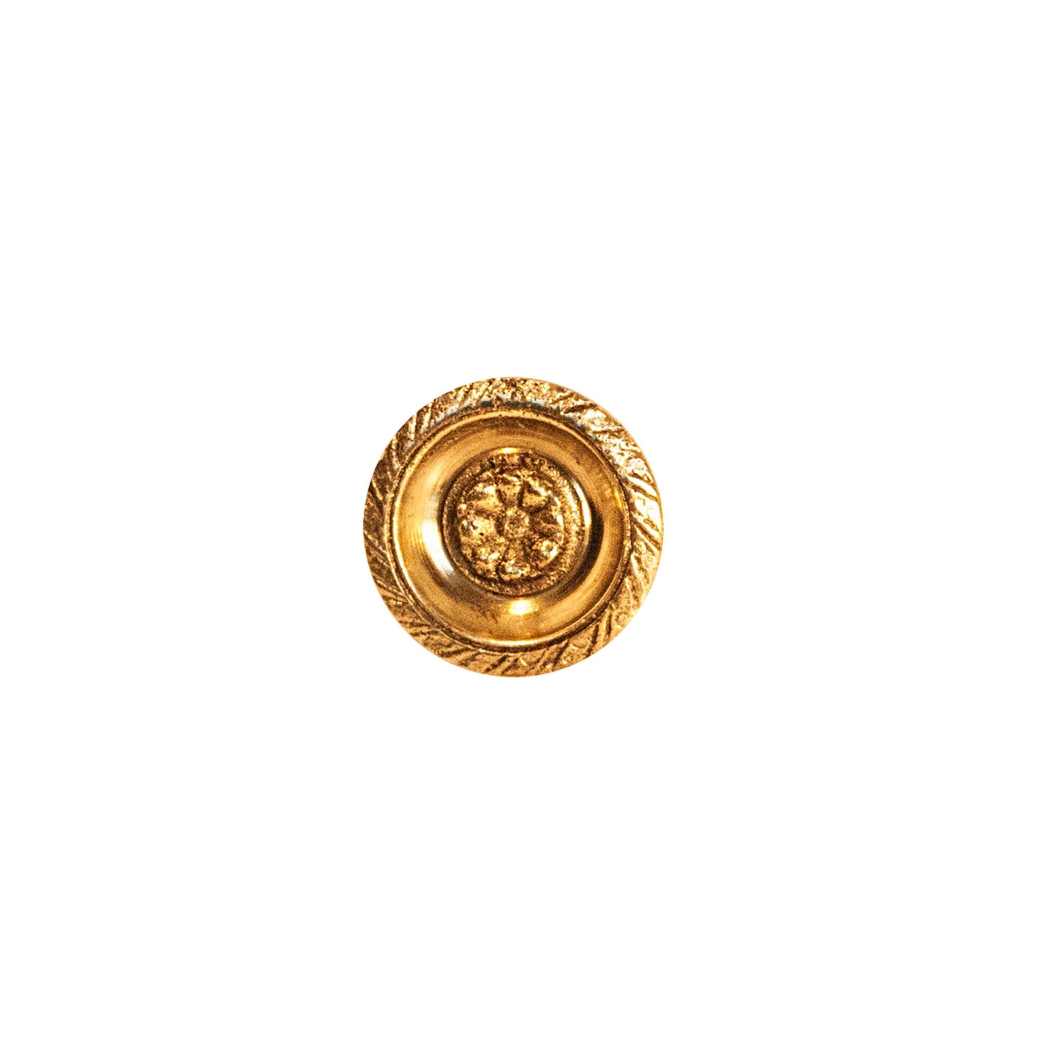 Novecento Glasgow Brass Knob: A simple circular brass knob, perfect for adding timeless elegance to your décor.
