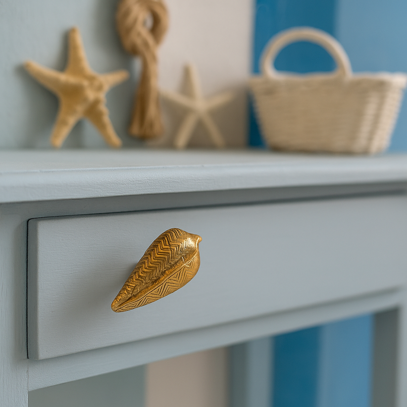 Oceano brass elongated sea shell knob