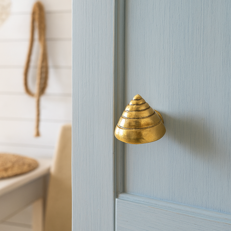 Oceano brass pyramid sea shell knob