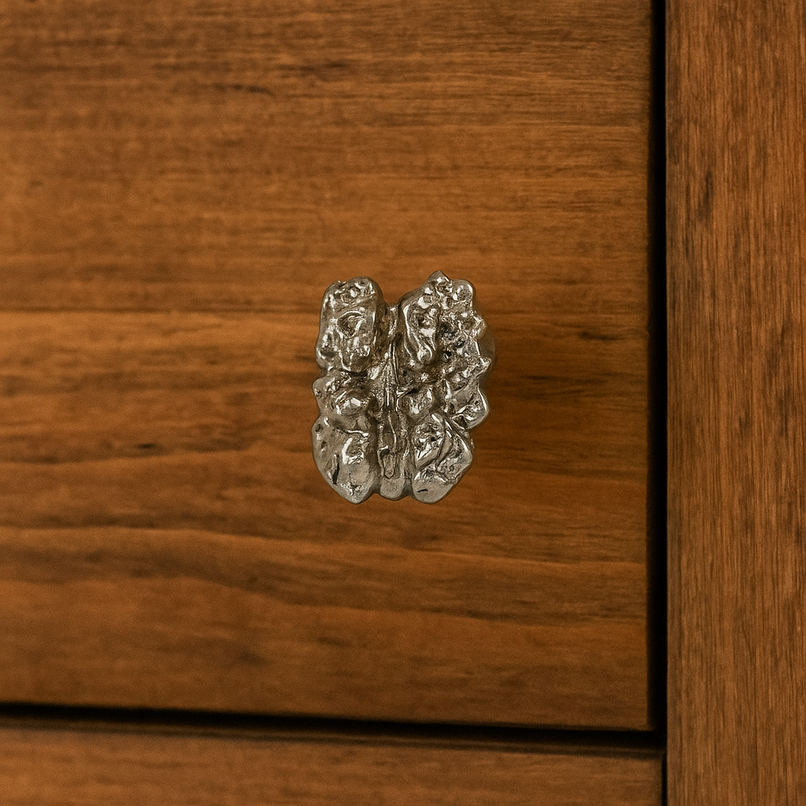 Chalet brass walnut knob
