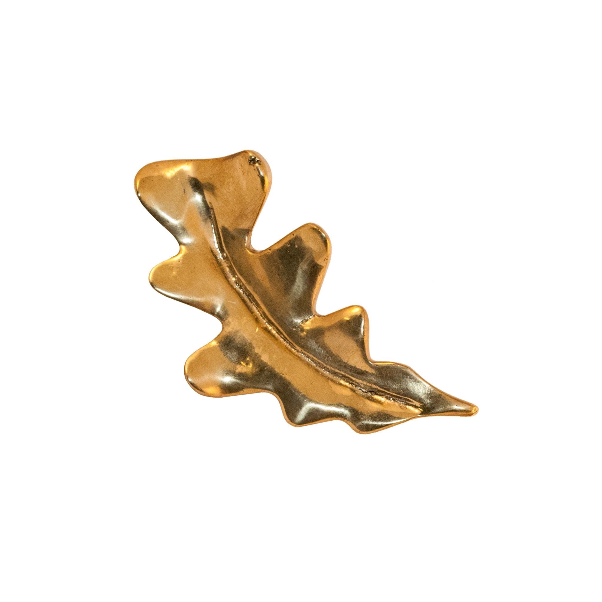 Chalet brass oak leaf knob - ilbronzetto