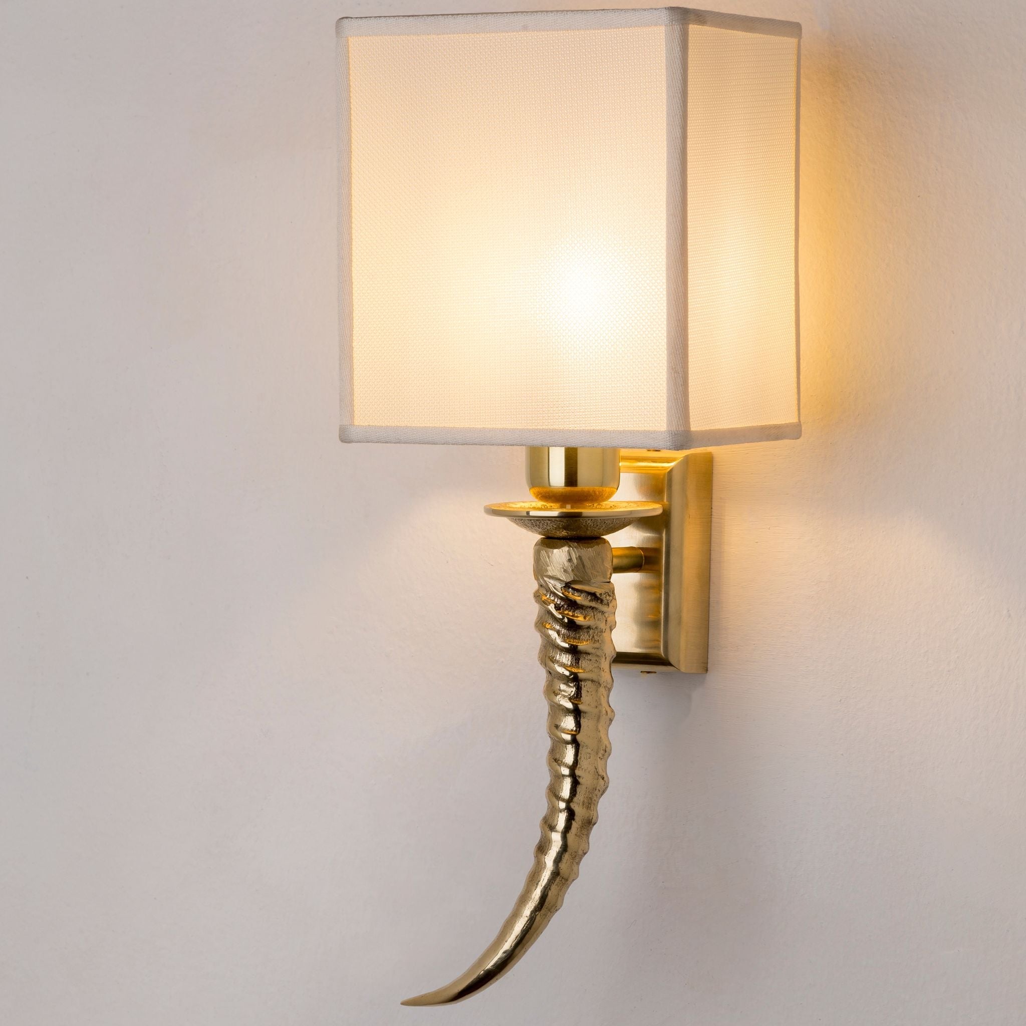 Horn brass wall light - ilbronzetto