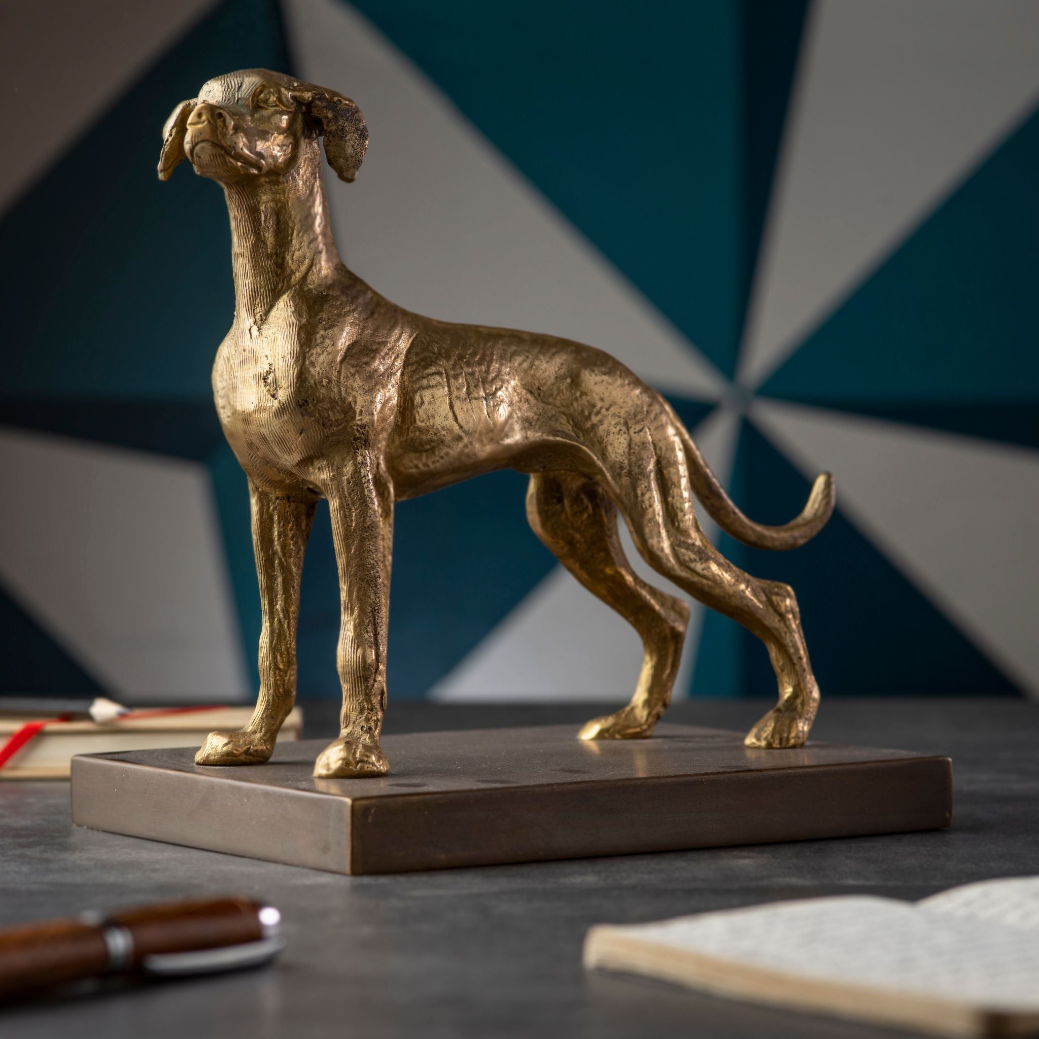 Nana brass hunting dog with stone base paperweight - ilbronzetto