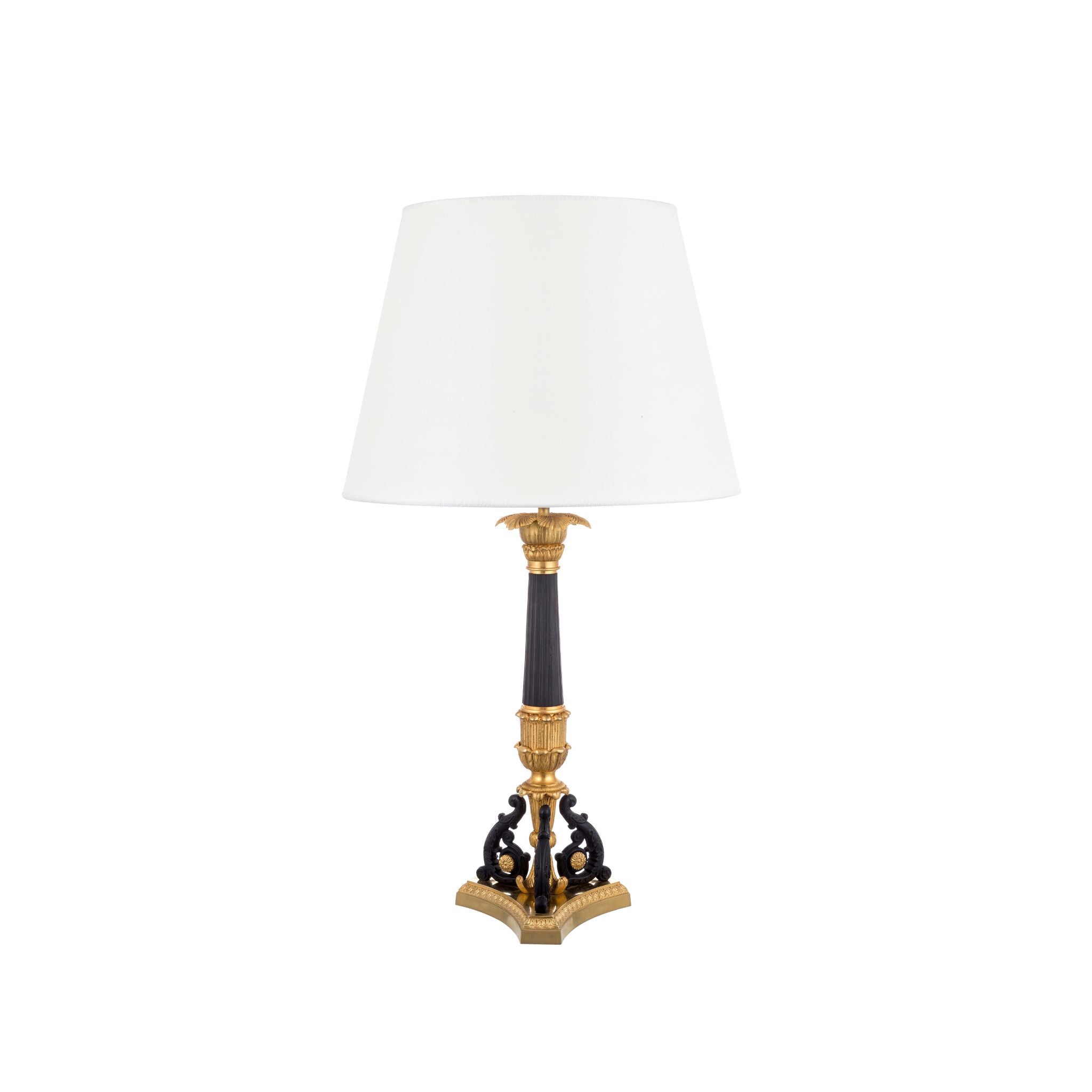 Palmira table lamp with triangular base – ilbronzetto