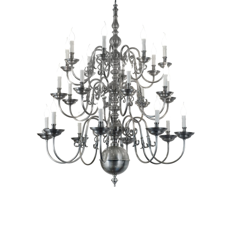 Classic dutch chandelier with brass structure and 24 lights