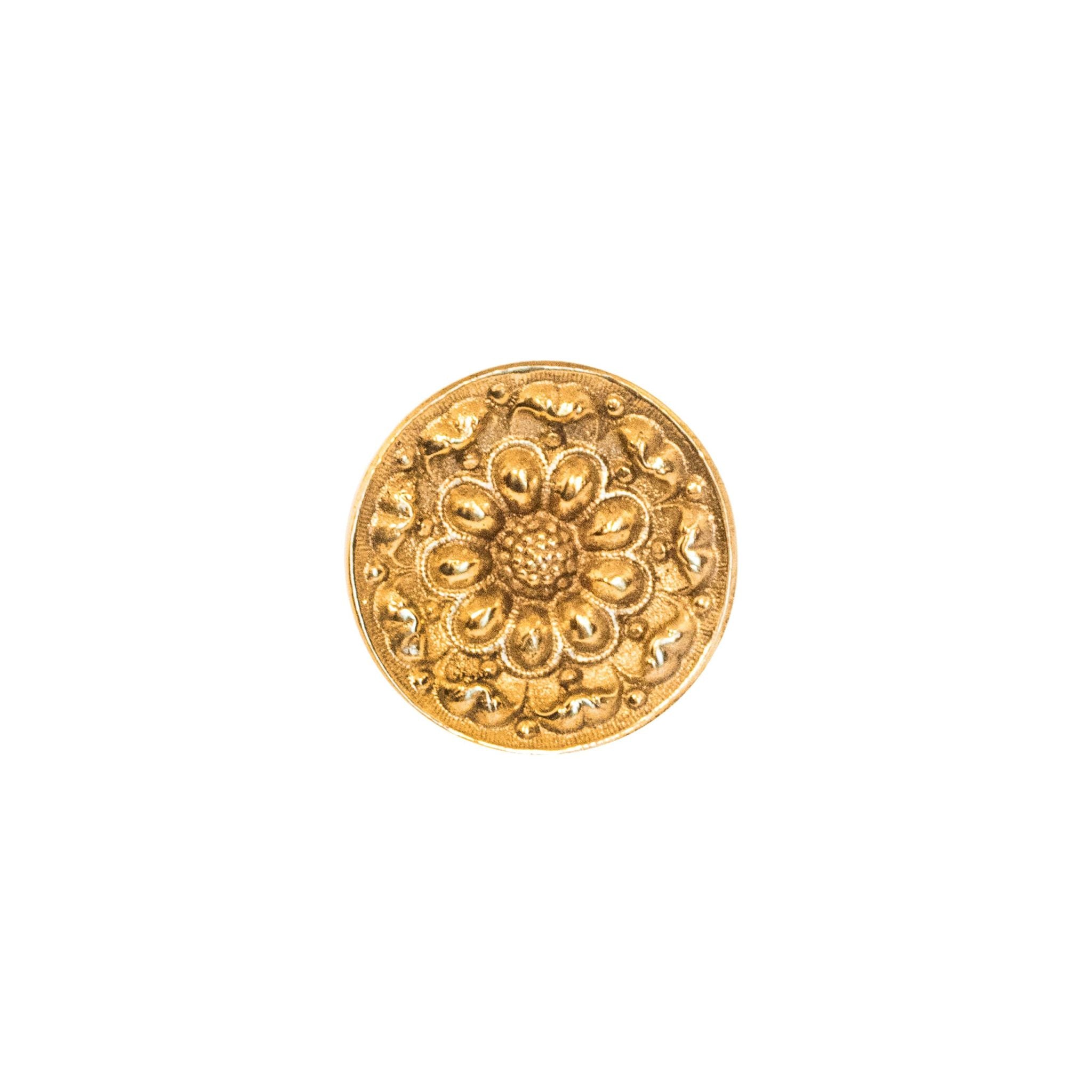 Novecento Stoccolma Brass pomello: Un pomello circolare in ottone con una delicata decorazione a forma di fiore, perfetto per aggiungere eleganza al vostro arredamento.