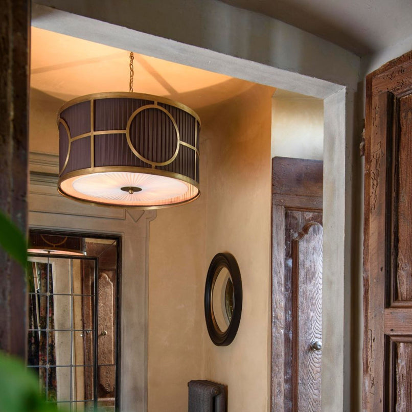 Novecento chandelier with plited lampshade
