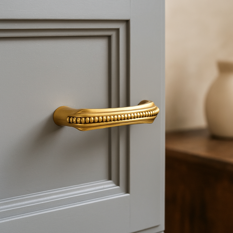 Contemporanea Austin brass knob