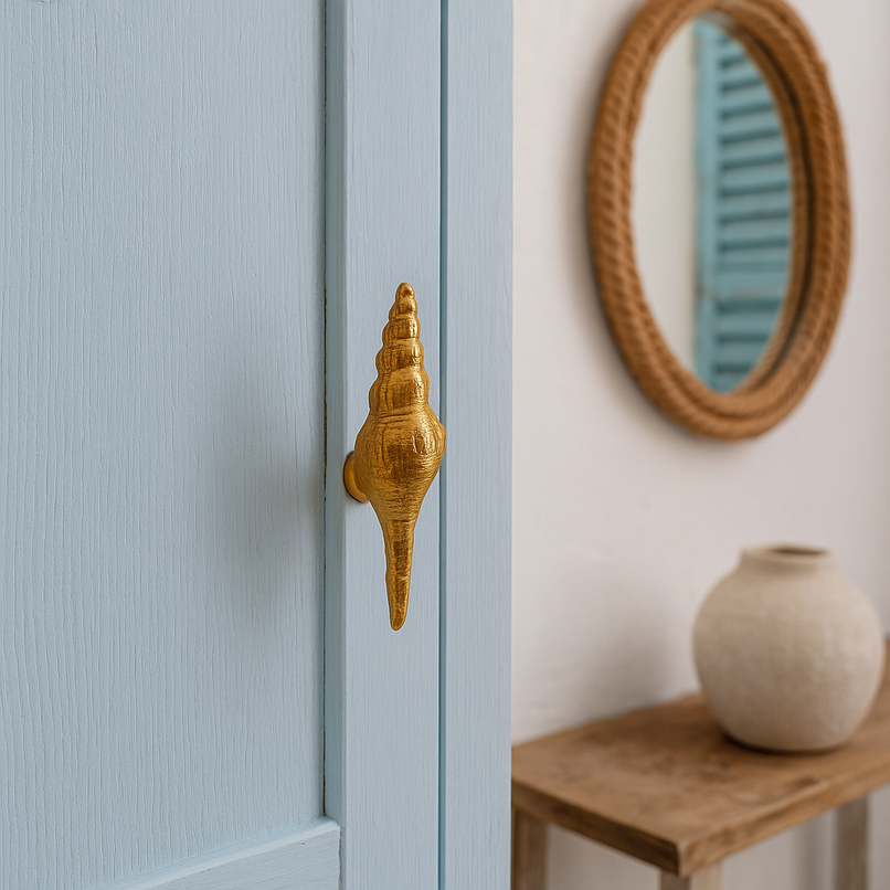 Oceano Catania brass seashell knob