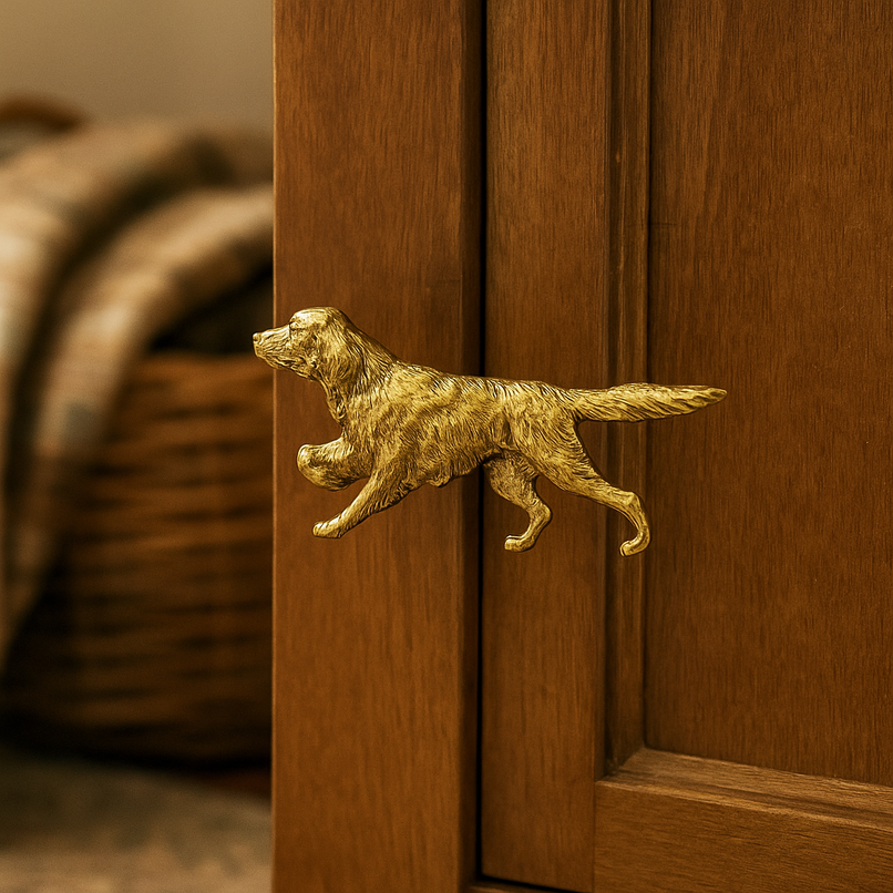Grand basset brass knob