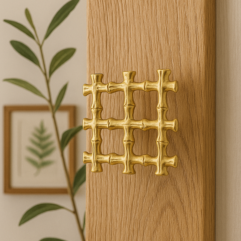 Bamboo Bandung brass knob