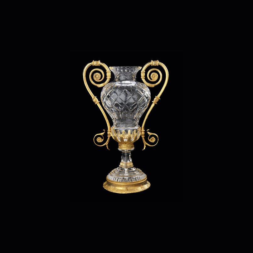 Reggia clear crystal anphora with spiral handles