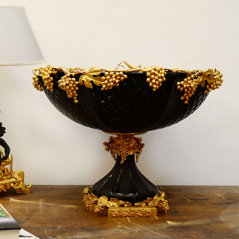 Reggia handgrinded round cup black crystal with grapes