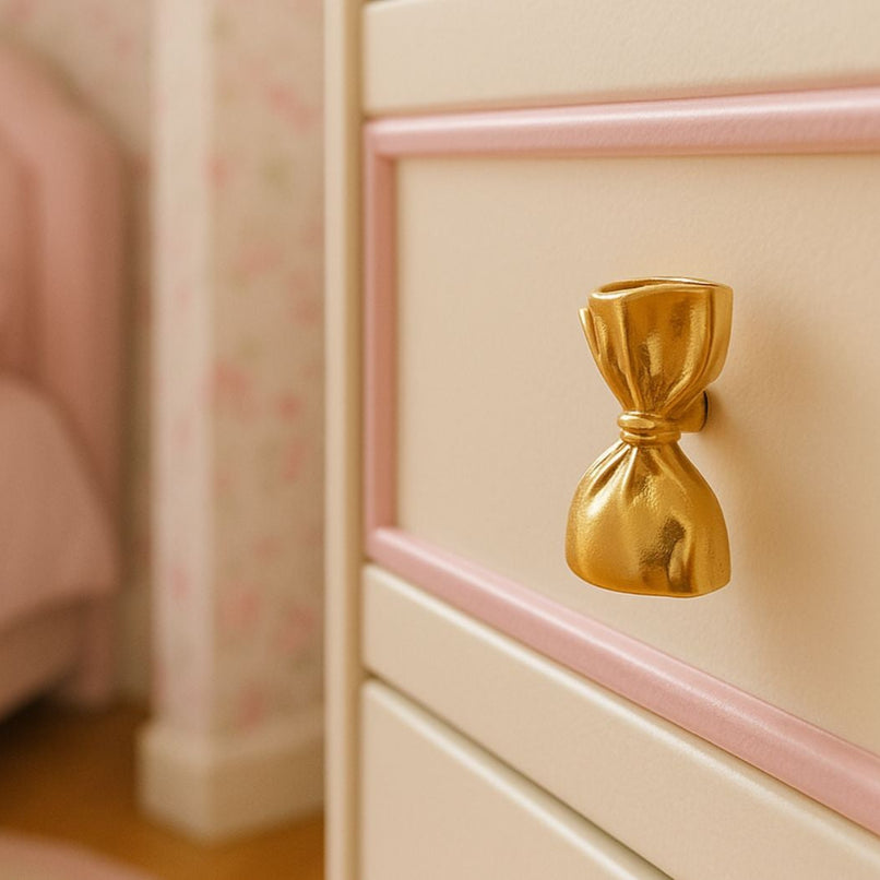 Kindergarten brass confect knob